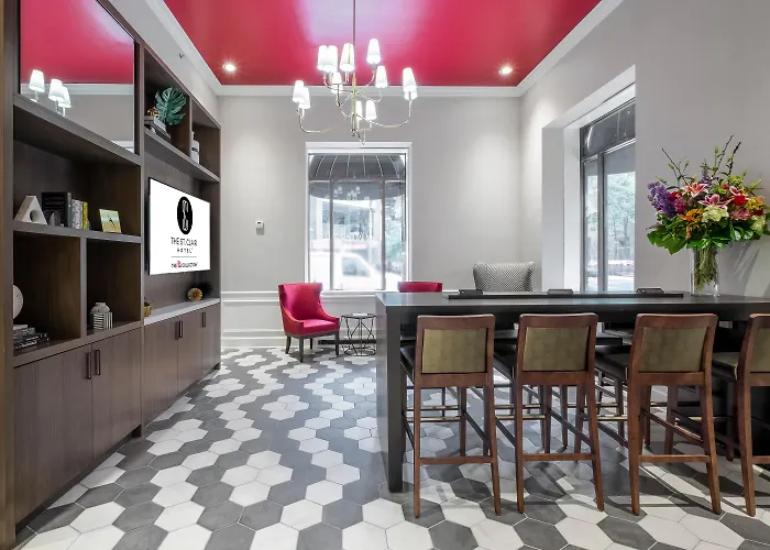 Hotel Saint Clair - Magnificent Mile